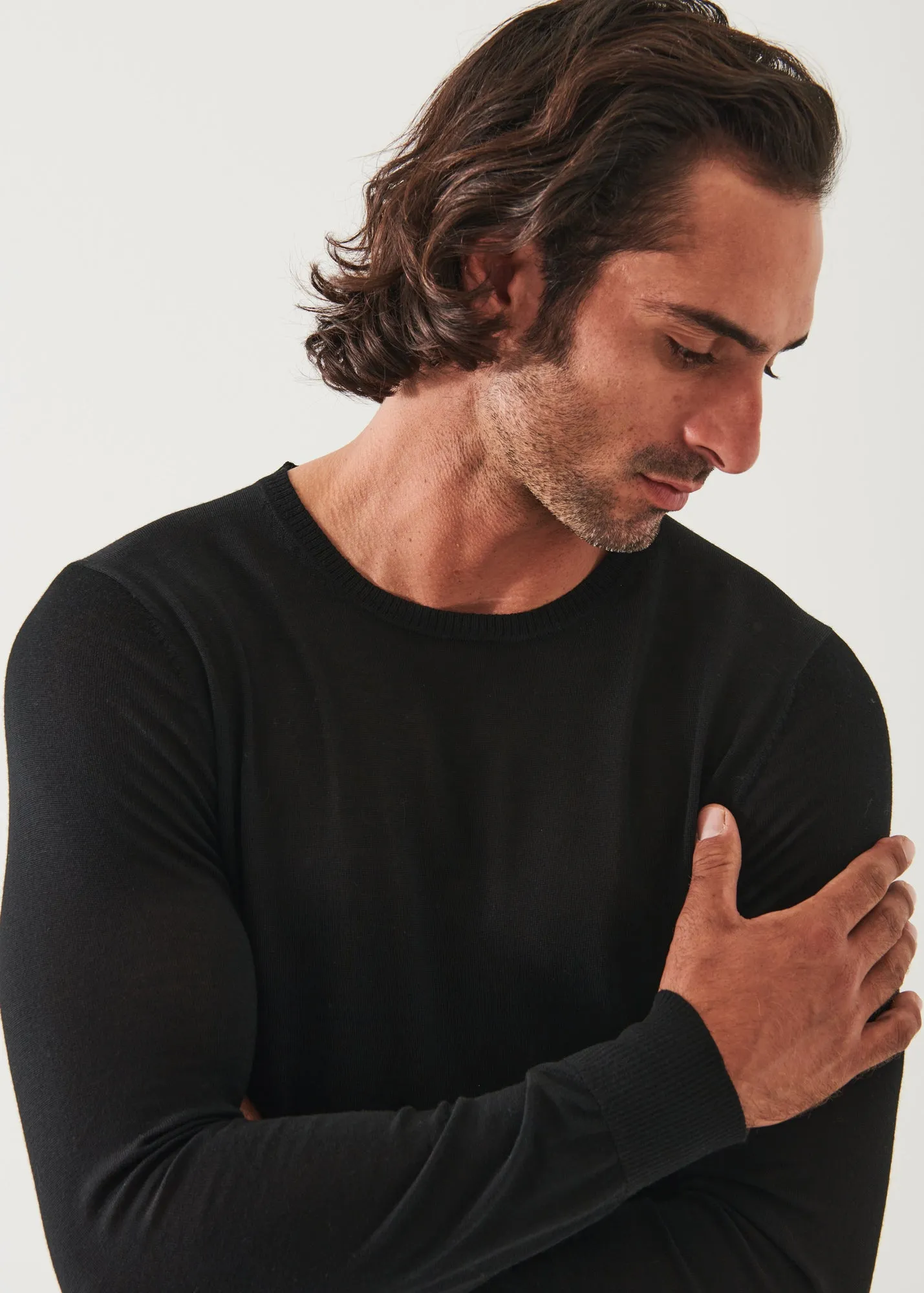 FINE GAUGE MERINO WOOL CREWNECK