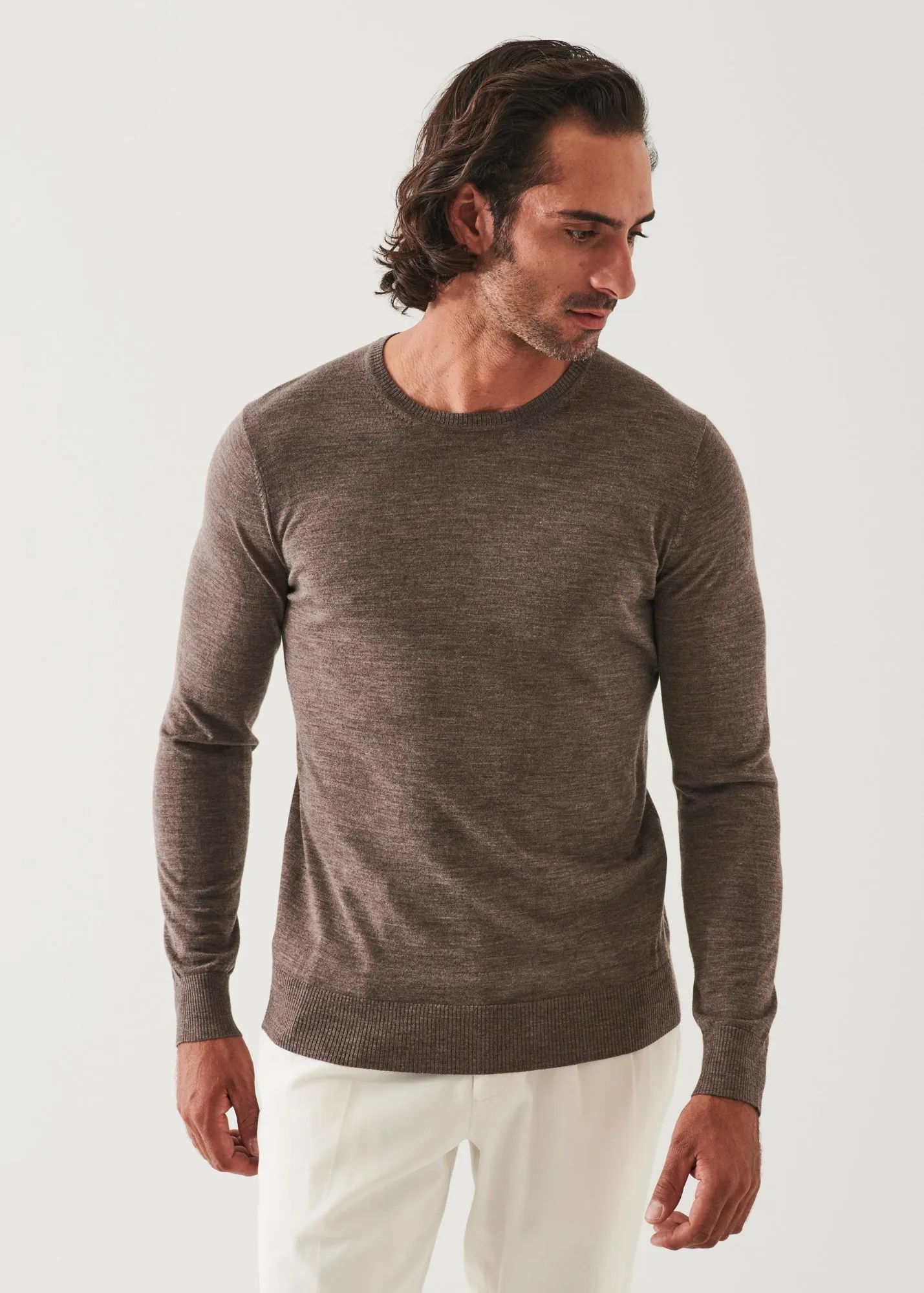 FINE GAUGE MERINO WOOL CREWNECK