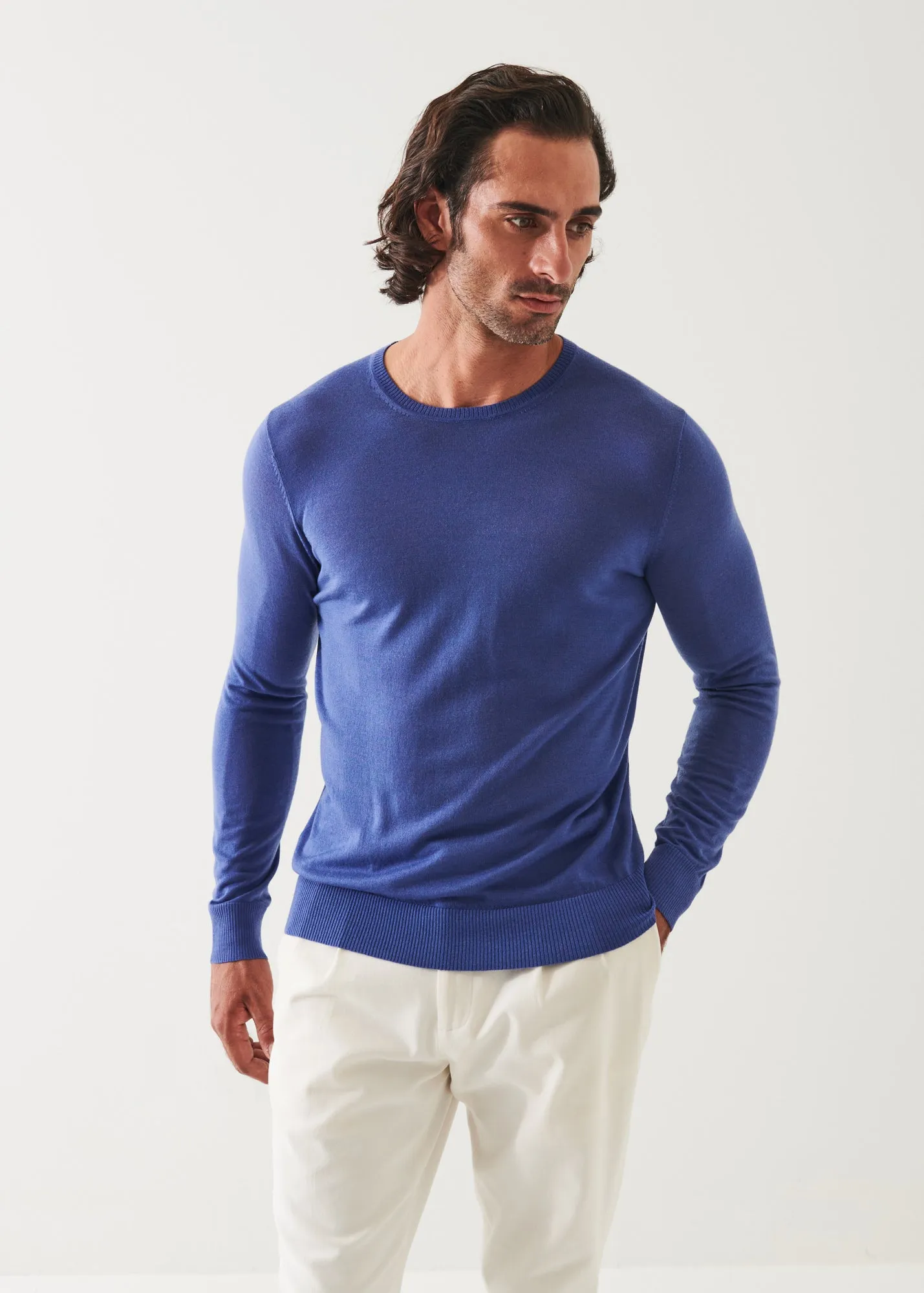 FINE GAUGE MERINO WOOL CREWNECK