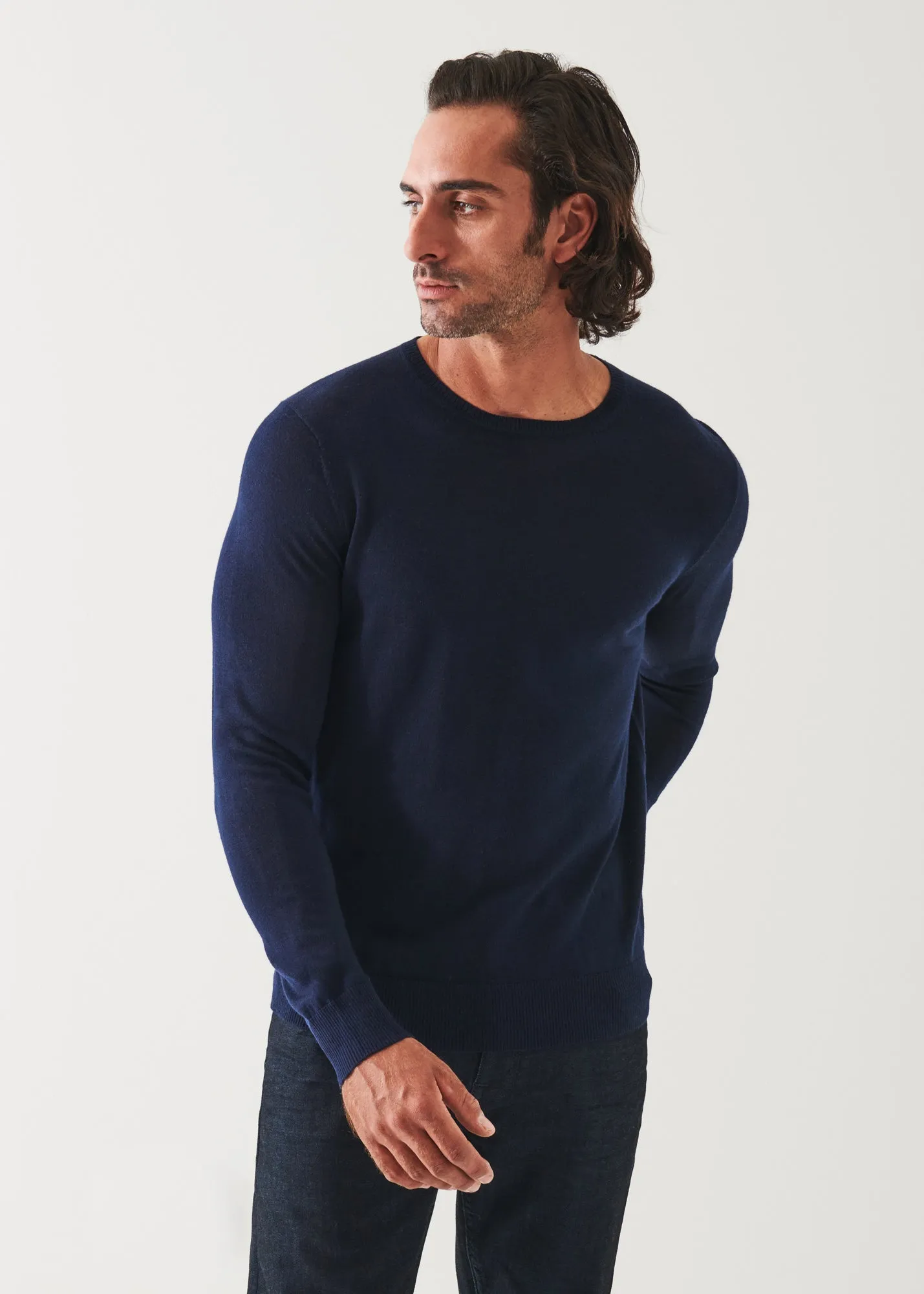 FINE GAUGE MERINO WOOL CREWNECK